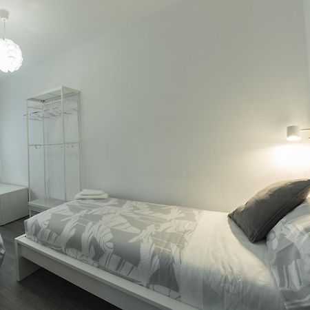 Ada Apartamento Сантьяго-де-Компостела Номер фото