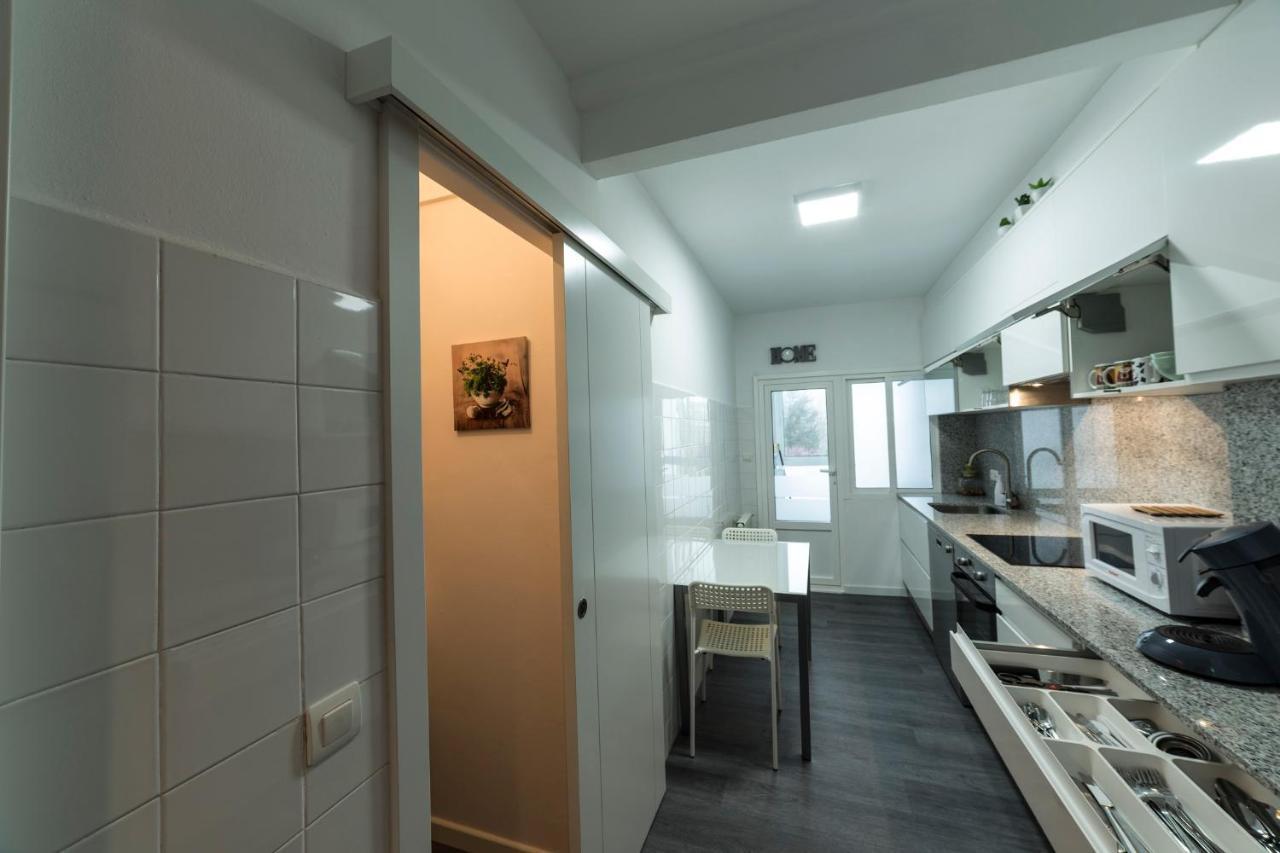 Ada Apartamento Сантьяго-де-Компостела Екстер'єр фото